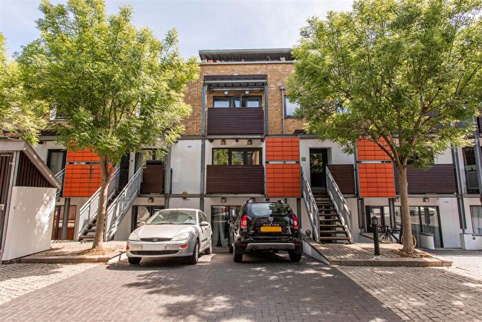 2 Bedroom Flat For Sale In Chronas Building, Whitechapel, E1