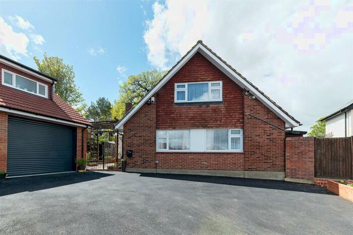 4 Bedroom House To Rent In Malden Road, Cheam, Sutton, SM3