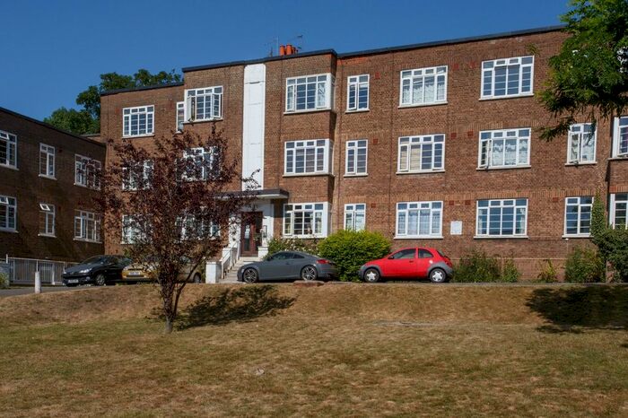 2 Bedroom Flat To Rent In Elmhurst Court, St. Peters Road, Croydon, CR0