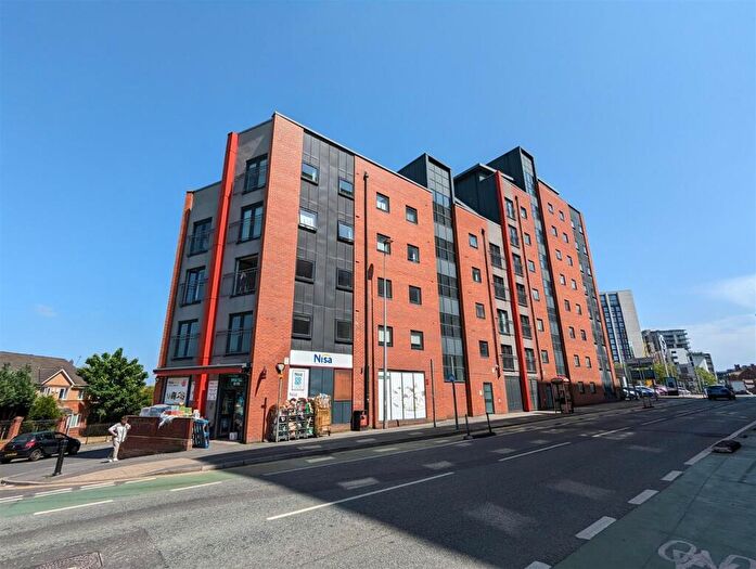 2 Bedroom Apartment For Sale In Delta Point, Blackfriars Road, Salford, M3