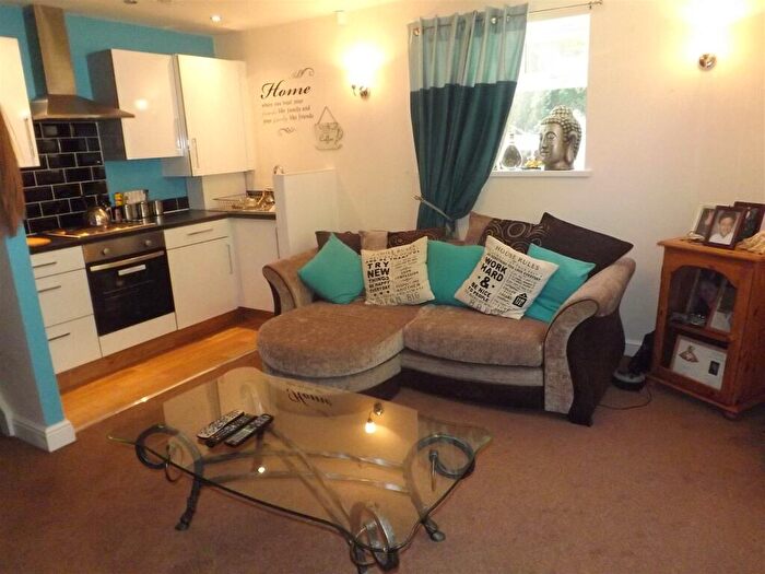 2 Bedroom Apartment To Rent In Victoria Road, Bentley, DN5