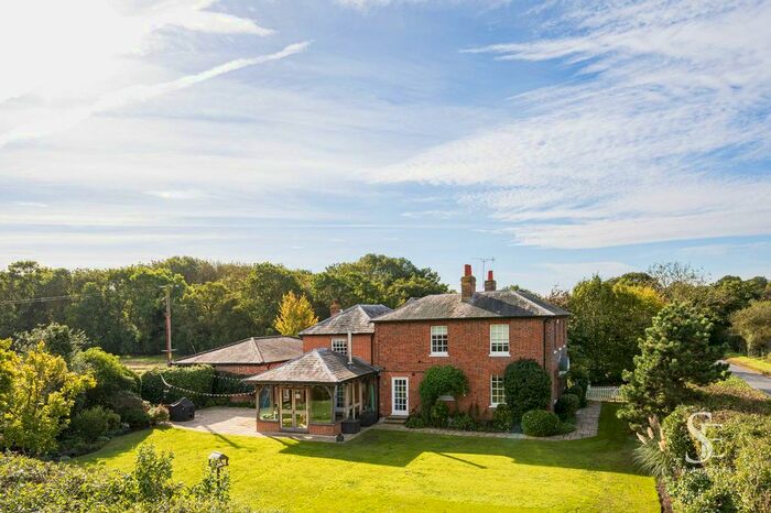 5 Bedroom Detached House For Sale In Buck Farm House, Howe Lane, Binfield, RG42