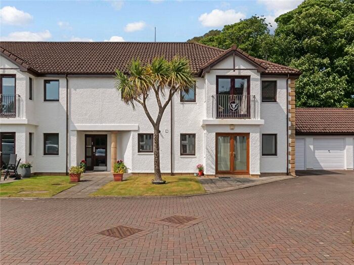 2 Bedroom Flat For Sale In Wemyss Court, Leapmoor Drive, Wemyss Bay, Inverclyde, PA18