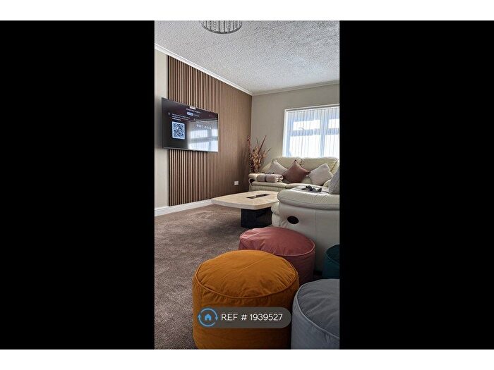 2 Bedroom Semi-Detached House To Rent In Westmorland Road, West Bromwich, B71