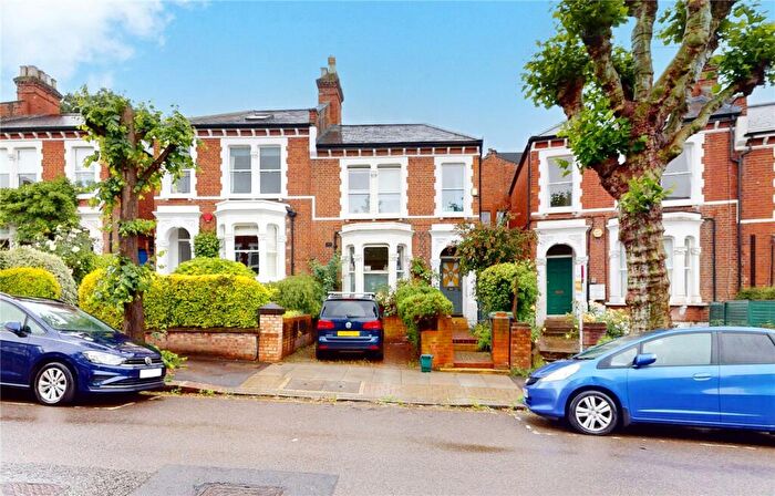 1 Bedroom Apartment To Rent In Cromwell Avenue, Highgate, London, N6