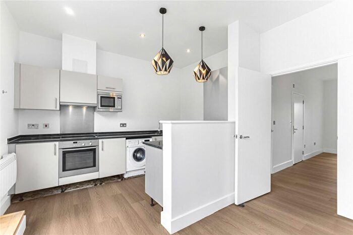 3 Bedroom Apartment To Rent In Dereham Place, Shoreditch, London, EC2A