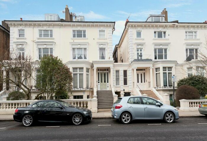 3 Bedroom Apartment To Rent In Belsize Park, London, NW3
