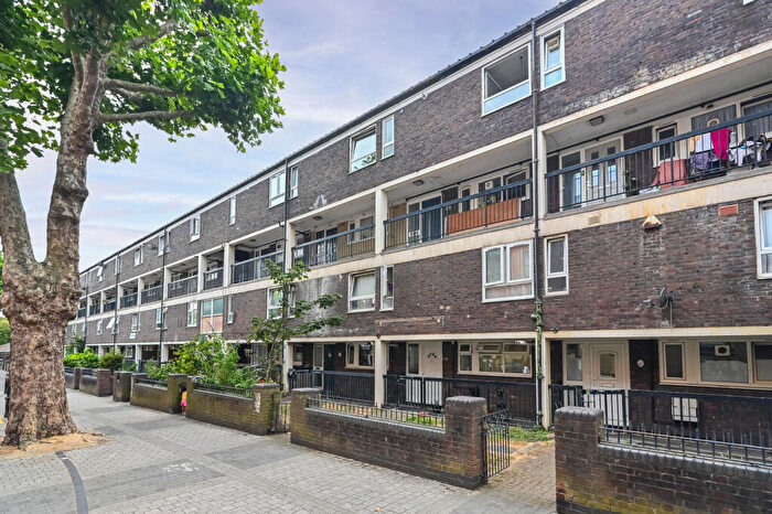 4 Bedroom Maisonette For Sale In Vernon Road, , Bow, London, E3