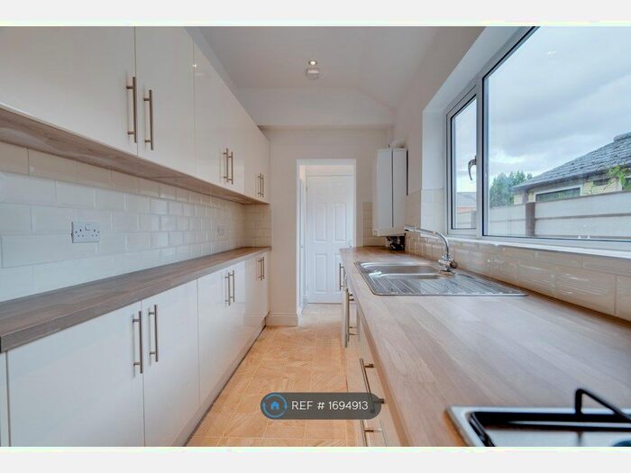 2 Bedroom Terraced House To Rent In Oakwood Road, Smethwick, B67