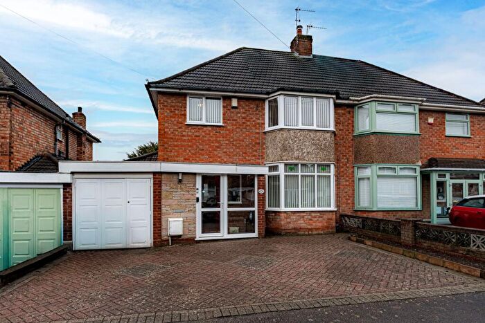 3 Bedroom Semi Detached House For Sale In Ringmere Avenue, Castle Bromwich, B36