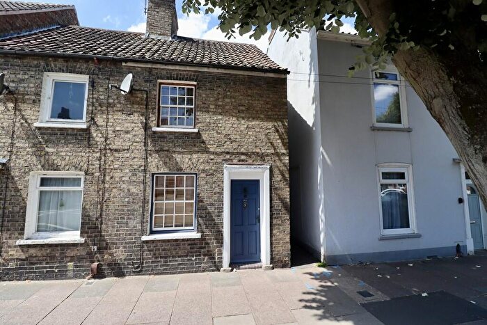 2 Bedroom Cottage For Sale In Newport, Lincoln, LN1