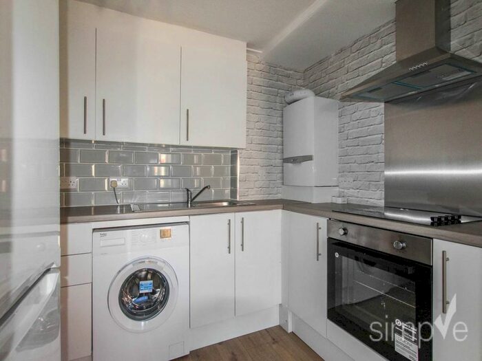 1 Bedroom Flat To Rent In Lyric Drive, Greenford, Middlesex, UB6
