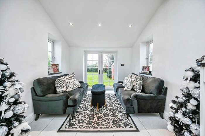 4 Bedroom Detached House For Sale In Osborne Road, Southport, PR8
