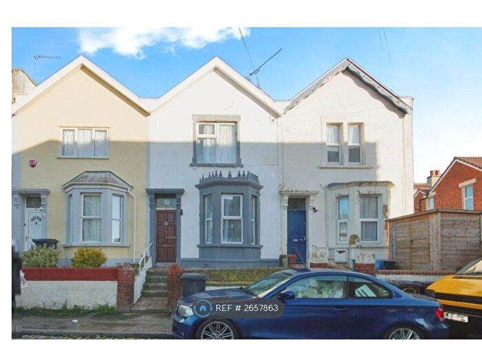 4 Bedroom Semi-Detached House To Rent In Argyle Street, Eastville, Bristol, BS5