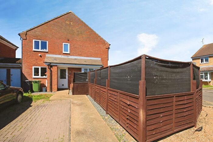 2 Bedroom Semi Detached House For Sale In Eaglesthorpe, Peterborough, PE1