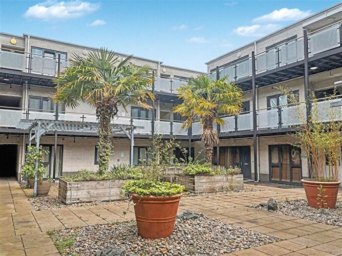 2 Bedroom Flat For Sale In Warstone Lane, Birmingham, B18
