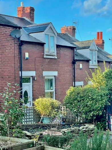 3 Bedroom Private Hall To Rent In Mayorswell Street. Durham, DH1