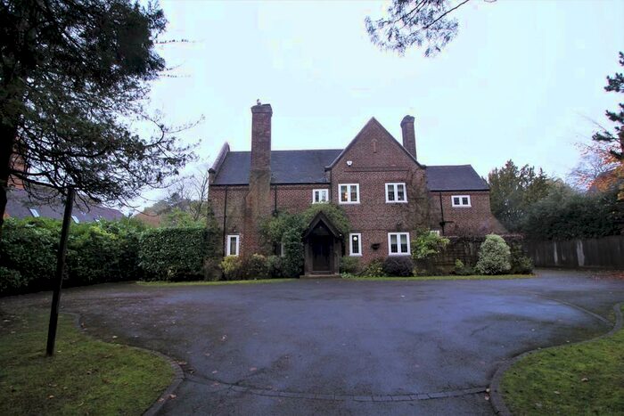 4 Bedroom Detached House To Rent In Luttrell Road, Sutton Coldfield, B74