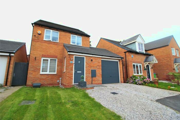 3 Bedroom Detached House For Sale In Constable Drive, Rochdale, Greater Manchester, OL11