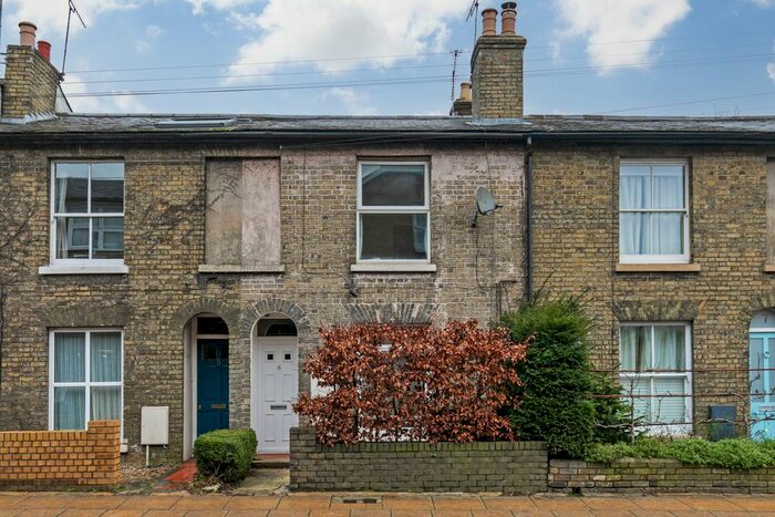 1 Bedroom Flat To Rent In North Walls, Winchester, SO23