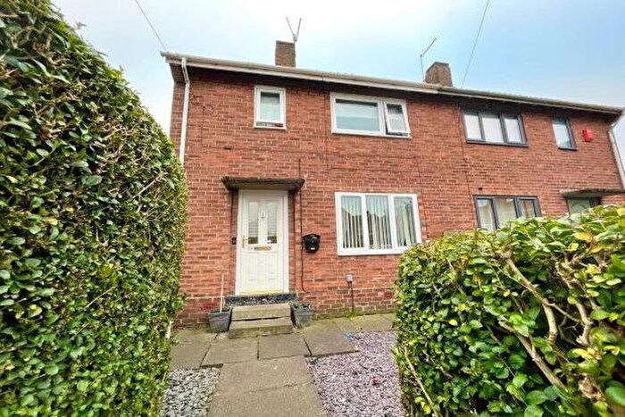 2 Bedroom Semi-Detached House To Rent In Mourne Gardens, Gateshead, NE11