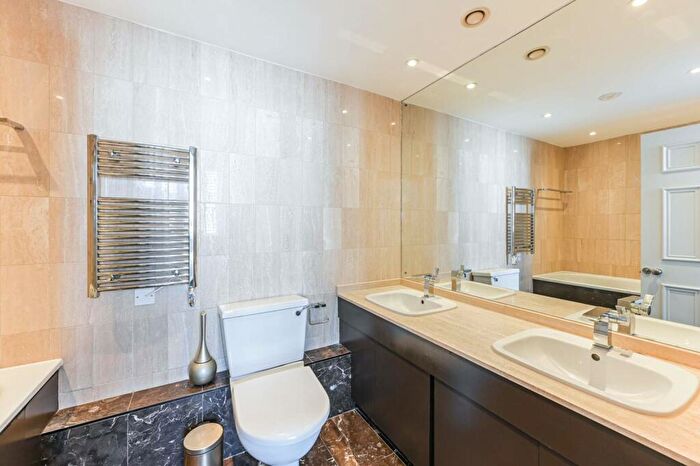 2 Bedroom Flat For Sale In Chelsea Harbour, Chelsea, London, SW10