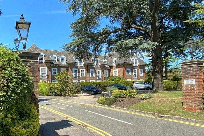 2 Bedroom Apartment To Rent In Wilton Court, Crossways, Beaconsfield, HP9