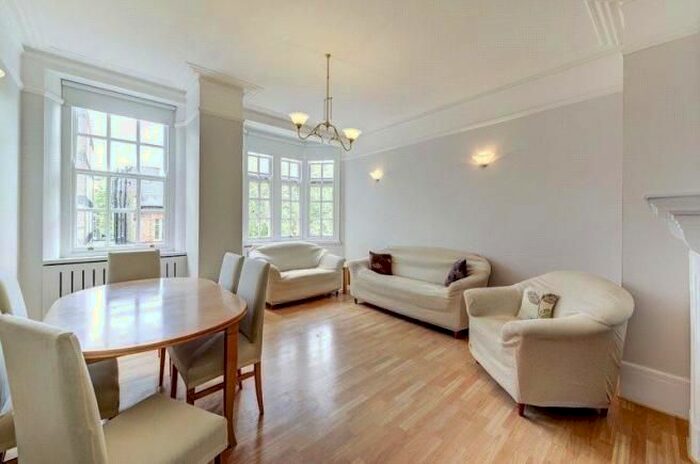 4 Bedroom Flat To Rent In Old Brompton Road, London, SW5