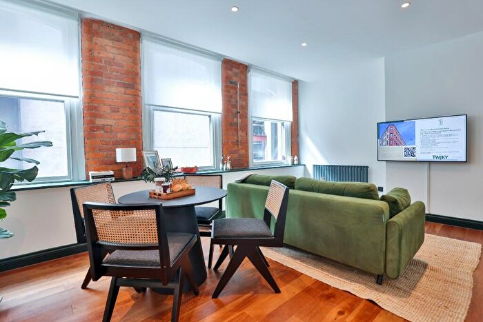 2 Bedroom Flat To Rent In Dantzic Street, Manchester, M4