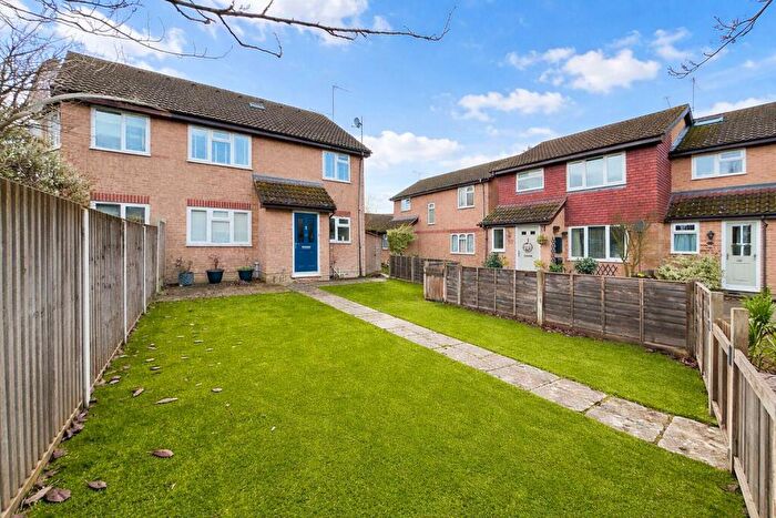 2 Bedroom Semi Detached House For Sale In Netherhouse Moor, Fleet, GU51