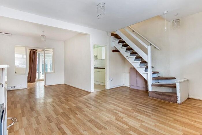 2 Bedroom Semi Detached House For Sale In Grange Road, Tottenham, London, N17