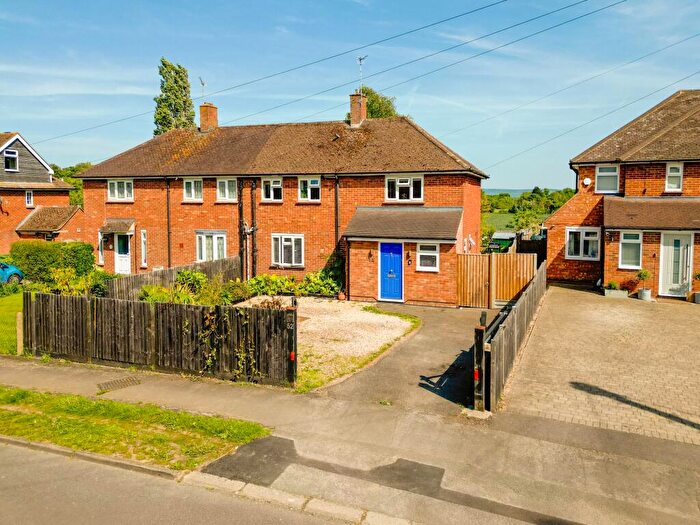 3 Bedroom Semi-Detached House For Sale In Chiltern Avenue, Stone, HP17