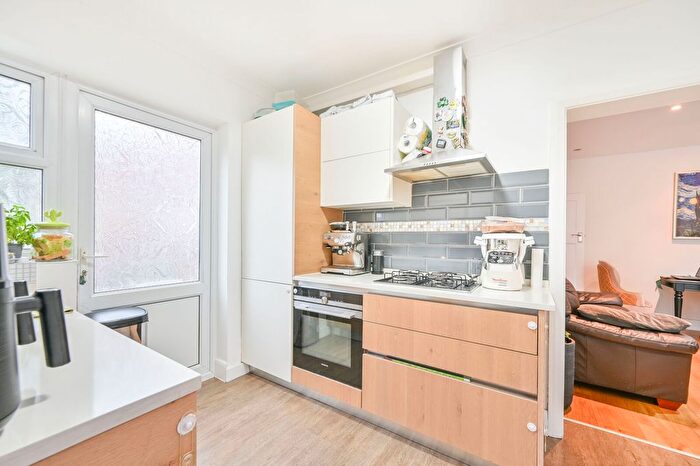2 Bedroom Maisonette For Sale In The Close, Wembley Park, Wembley, HA9