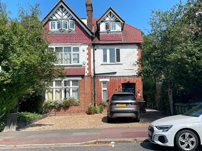 2 Bedroom Flat To Rent In West Park, Eltham, Greenwich, SE9
