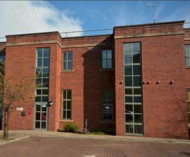 2 Bedroom Flat To Rent In Camlough Walk, Chesterfield, S41