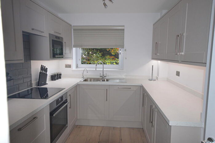 2 Bedroom Flat To Rent In Pentlands Court, Cambridge, CB4