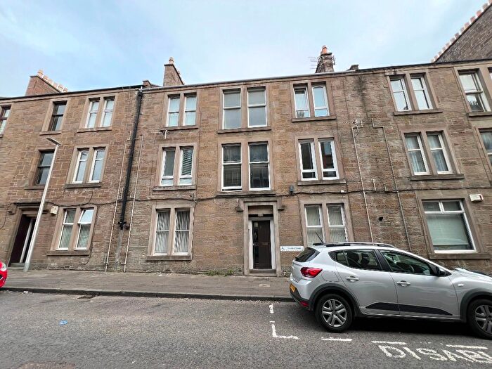1 Bedroom Flat To Rent In Smith Street, Dundee, DD3