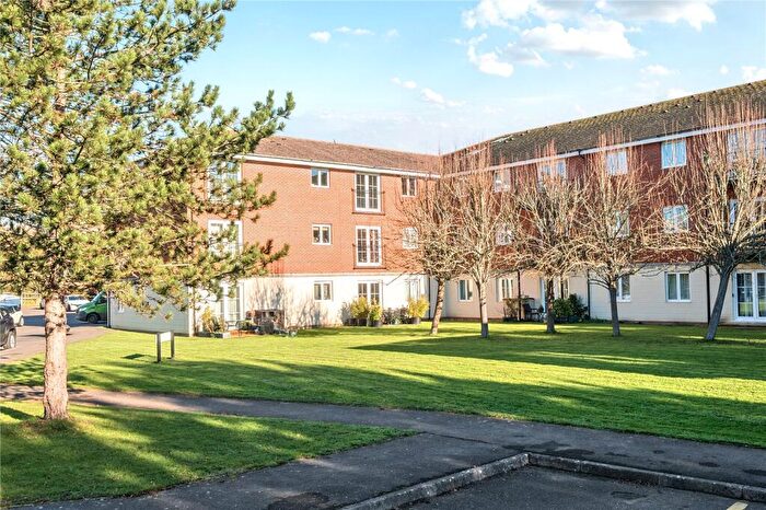 1 Bedroom Apartment For Sale In Brookers Road, Billingshurst, West Sussex, RH14