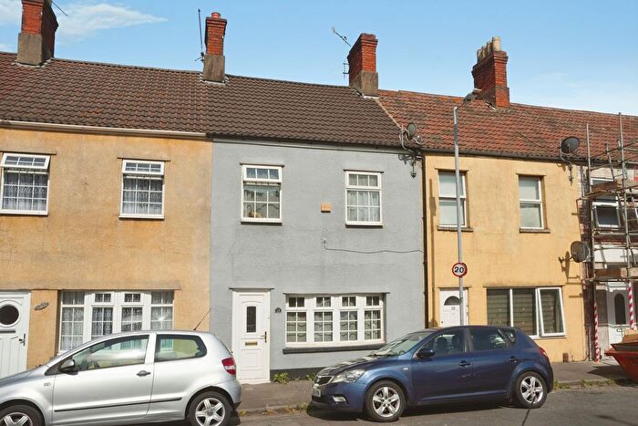 4 Bedroom Terraced House For Sale In Clayton Street, Avonmouth, Bristol, BS11