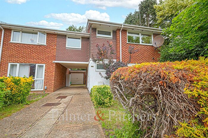 4 Bedroom Link Detached House To Rent In Bridgefield Close, Colchester, Essex, CO4