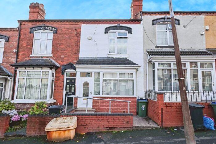 3 Bedroom Terraced House For Sale In White Road, Smethwick, West Midlands, B67