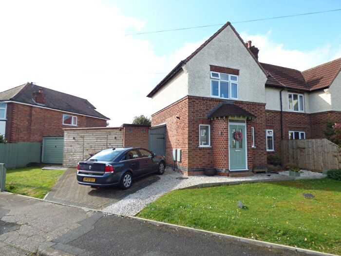 3 Bedroom Semi-Detached House To Rent In Shaftesbury Avenue, Long Eaton, NG10