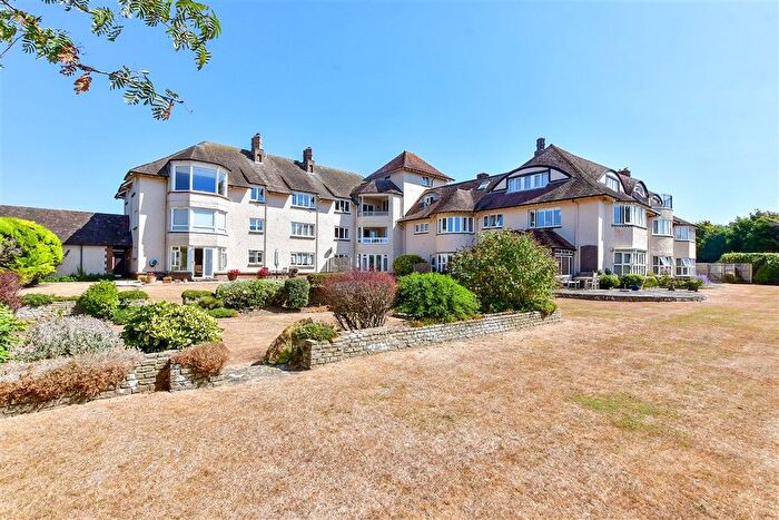3 Bedroom Flat For Sale In Fosters Close, East Preston, West Sussex, BN16