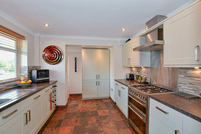 4 Bedroom Detached House For Sale In Marsham Crescent, Chart Sutton, Maidstone, Kent, ME17