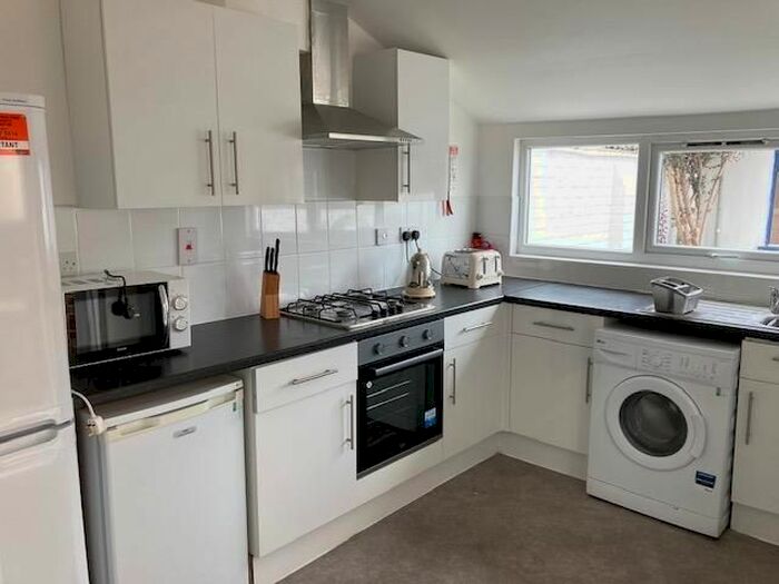 5 Bedroom Terraced House To Rent In Manners Road, Southsea, Portsmouth, PO4