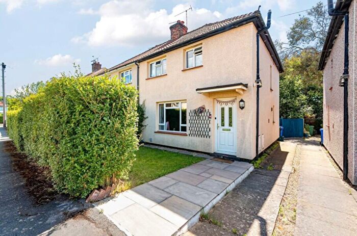 3 Bedroom Semi-Detached House To Rent In Horsell, Woking, Surrey, GU21