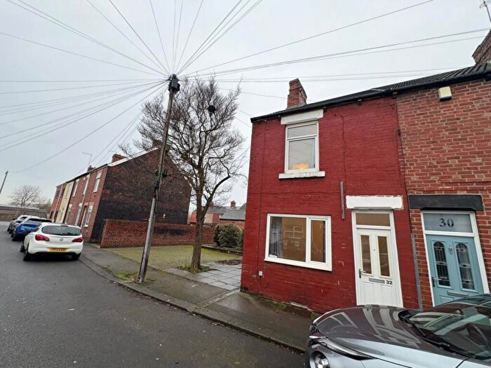 2 Bedroom Terraced House To Rent In Gosling Gate Road, Goldthorpe, S63