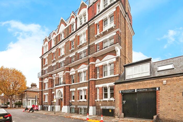 1 Bedroom Flat For Sale In Ashbury Road, London, SW11