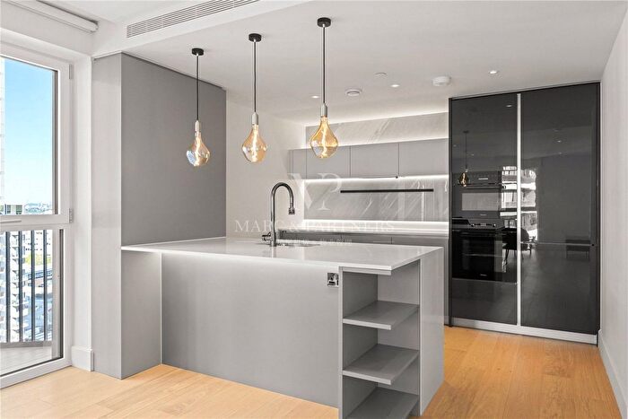 2 Bedroom Flat To Rent In Reflection Apartments, White City Living, London, W12