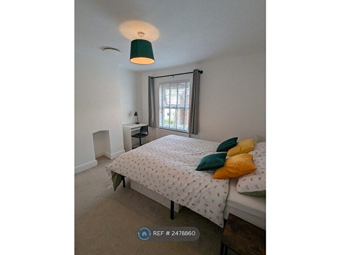 3 Bedroom Terraced House To Rent In Malthouse Road, Crawley, RH10